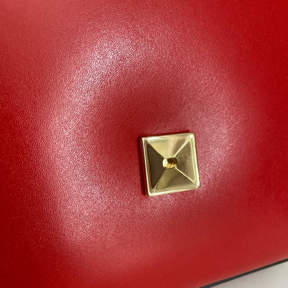 Super cute Micheal Kors purse with longer strap - Picture 8 of 8